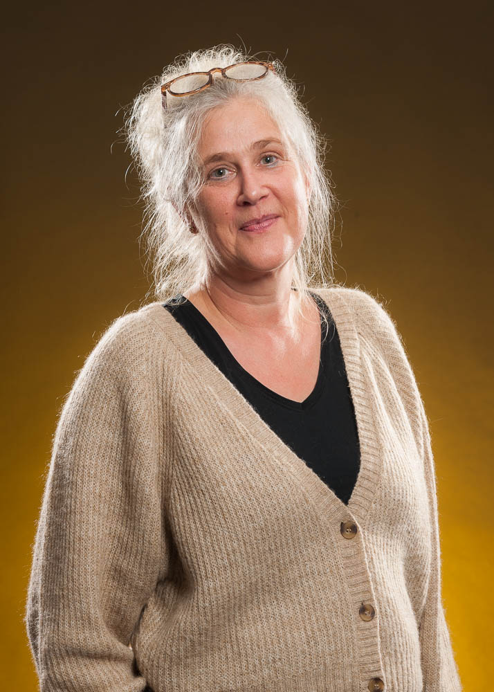 Regina Kühn-Camara<br />
(sie)